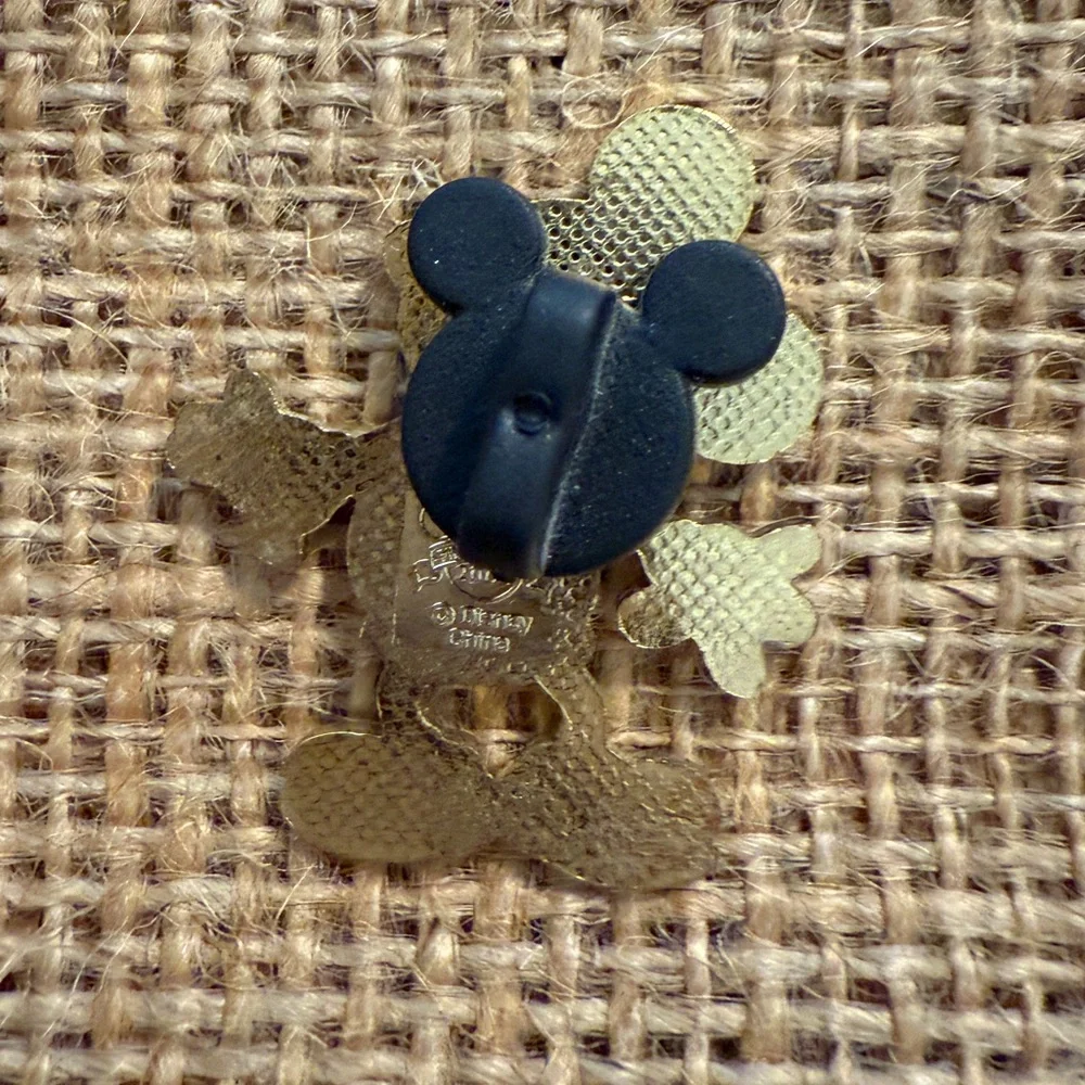 Disney Collectible Pin, 2002, Classic Mickey Mouse, ~ 1.25” X 1”